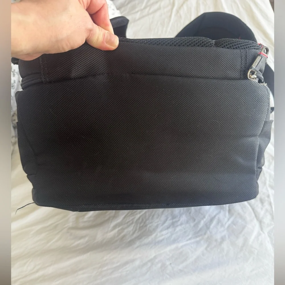 Samsonite Tectonic Perfect Fit 19x13.5x9 Top Load Laptop Case / Backpack